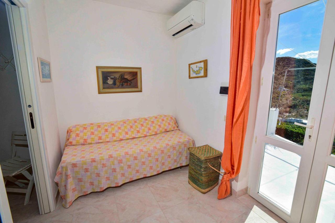 Solemareponza Casa Bougainvillea Esterno foto