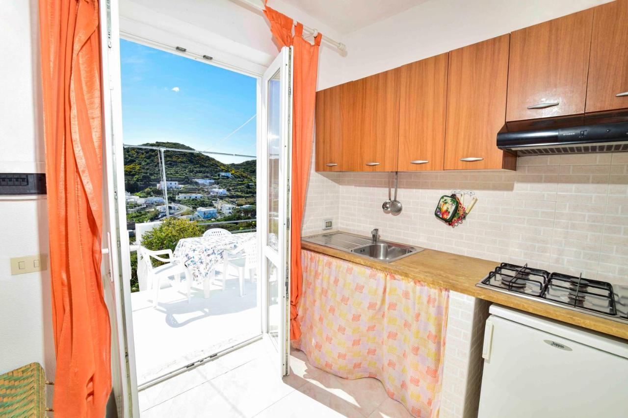 Solemareponza Casa Bougainvillea Esterno foto